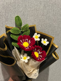 Poppy bouquet with daisies